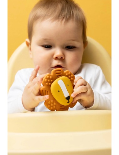 MR. LION TEETHING AND SENSORY TOY WITH SUCTION CUP